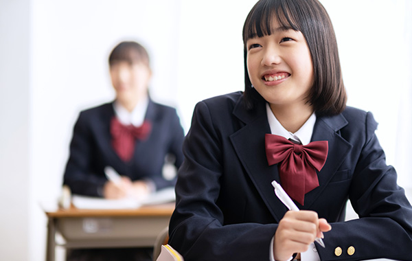 生徒の理解に寄り添った、入試対応の大判教科書